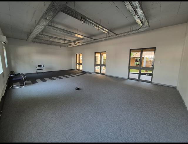 73M² OFFICE TO LET IN RIVONIA